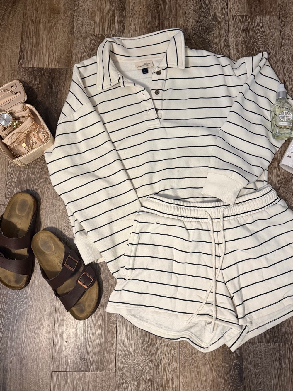 Universal Thread Cream Blue Striped Half-Zip Sweatshirt | Size Large (ONLY)